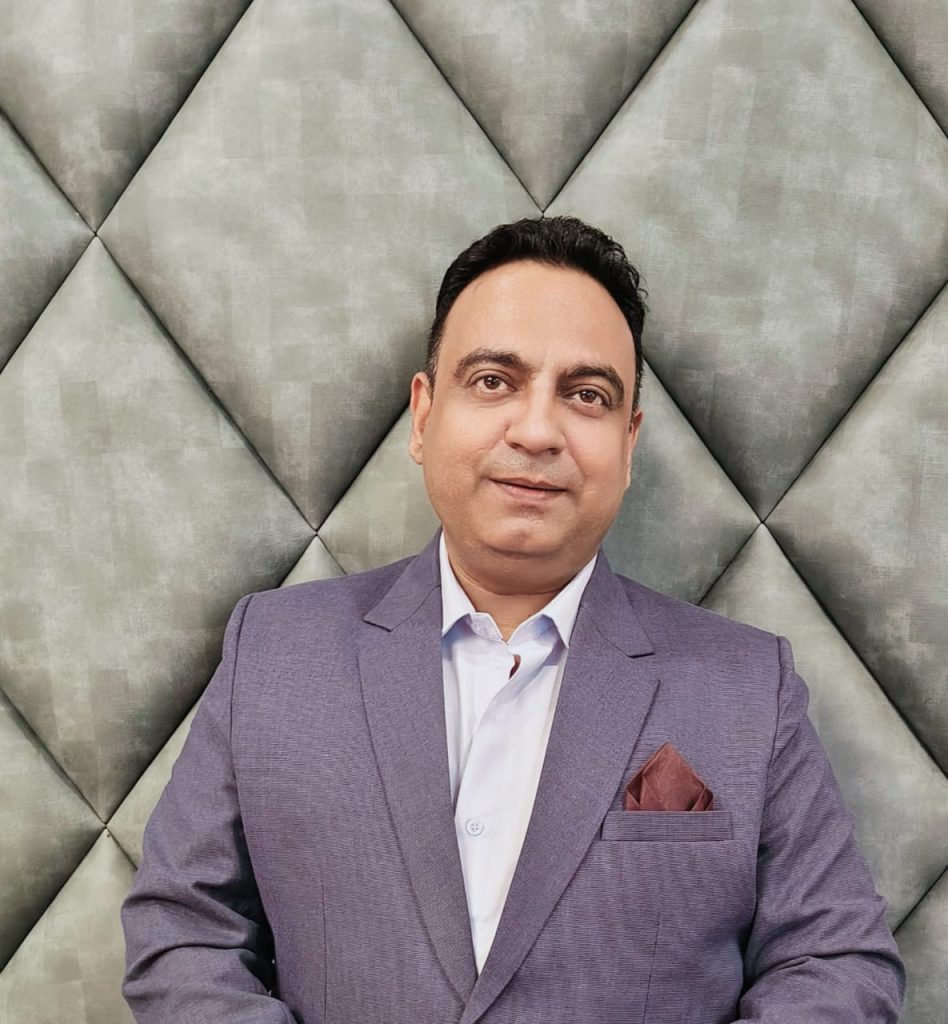 Dr. Manoj Sharma: Visionary Entrepreneur & CEO of News360 and Bort ...